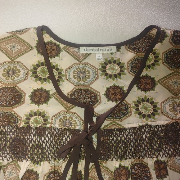 Daniel Rainn Long Sleeve Blouse SZ Medium Light-Weight Medallion Relaxed Boho - Picture 3 of 10